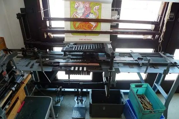 Kartenschlagmaschine